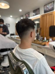 -韦恩先生Barbershop英式男士理发馆