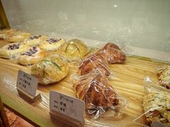 -提亚烘焙·手作面包·生日蛋糕(七星店)