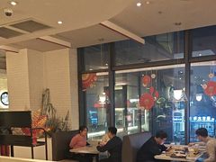 -必胜客(WOW万隆店)