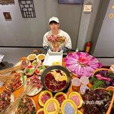 山野系火锅全牛串串自助！ 有搭子一起实现牛肉自由吗