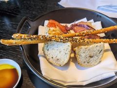 餐前面包-当米亚诺意大利餐厅(武汉光谷凯悦酒店)