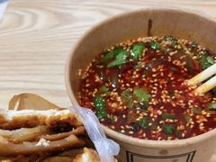 -侯志伟纯手工酸辣粉(荣民时代广场店)