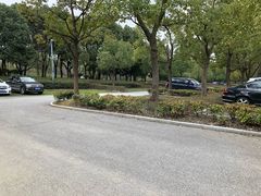 -金匮公园-南入口停车场