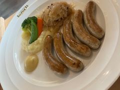 -LENBACH兰巴赫西餐啤酒坊(大连东港店)