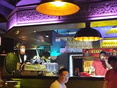 -Helens海伦司小酒馆(王家湾人信汇店)