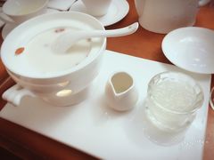 椰汁西米露燕窝-燕庭·纯燕窝·甜品下午茶(南京西路店)