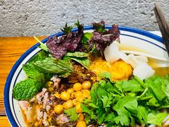 -云阿蛮云南生烫牛肉米线(奉贤路店)