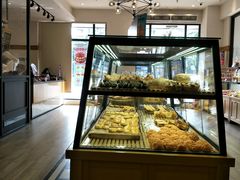 面包甜点陈列柜-味多美(民星路店)