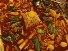 牛肉火山炒年糕-包装马车·韩国料理·포장마차