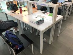 学习桌椅-广州图书馆