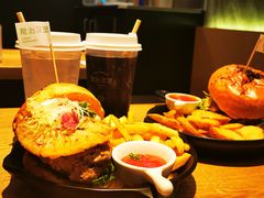 蘑菇培根牛肉堡-龙治汉堡(中华城店)