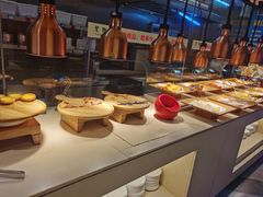 自助取餐区-蒙肥羊·酸汤潮牛·鲜牛肉火锅烤肉自助(岗顶店)