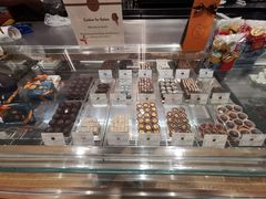 -VENCHI 闻绮(上海佛罗伦萨小镇店)