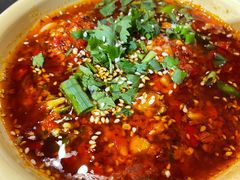 冒脑花-马路边边串串香(苗栗路店)