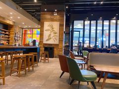 大堂-星巴克臻选(武汉经开永旺梦乐城店)