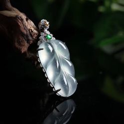 -北京七彩云南翡翠珠宝旗舰店(月坛店)