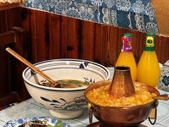 -蜗牛小馆醉乡民谣云南菜(惠新西里店)