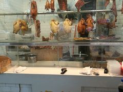 面包甜点陈列柜-斩料烧腊世家(兴盛路店)