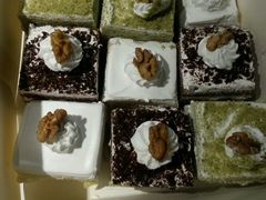 -光明牛奶棚(南泉店)