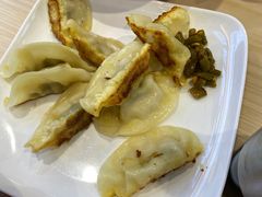 -肥叔锅贴(大钟楼店)