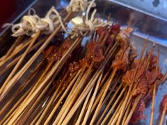 -钢管厂五区小郡肝串串香(奥克斯广场锦城万达店)