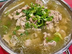 跷脚牛肉-谢老五跷脚牛肉·非遗传承店