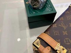 -聚云奢二手奢侈品黄金手表包包回收·中古店(三里屯总店)