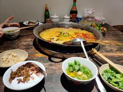 -四小区火锅·巷子里的重庆火锅(花照壁店)