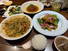 -那家老院子东北菜·饺子·小鸡炖蘑菇(艳华街店)