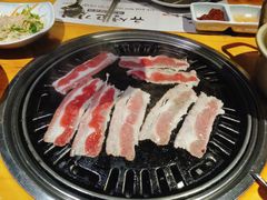 -唯成•韩国炭火烤肉 유성고기