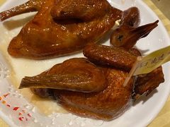 招牌烤乳鸽-石岐佬中山菜馆(张溪店)
