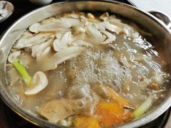 -老石黑山羊毛驴肉火锅(金凯广场店)