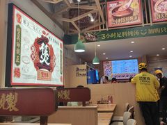 -华记煲仔华·煲仔饭(市桥易发店)