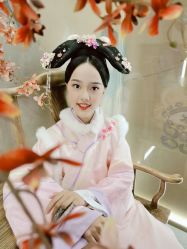 点击看大图 -盘子女人坊古装写真摄影(南京总店)