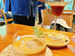 -Chom Cafe and Restaurant
