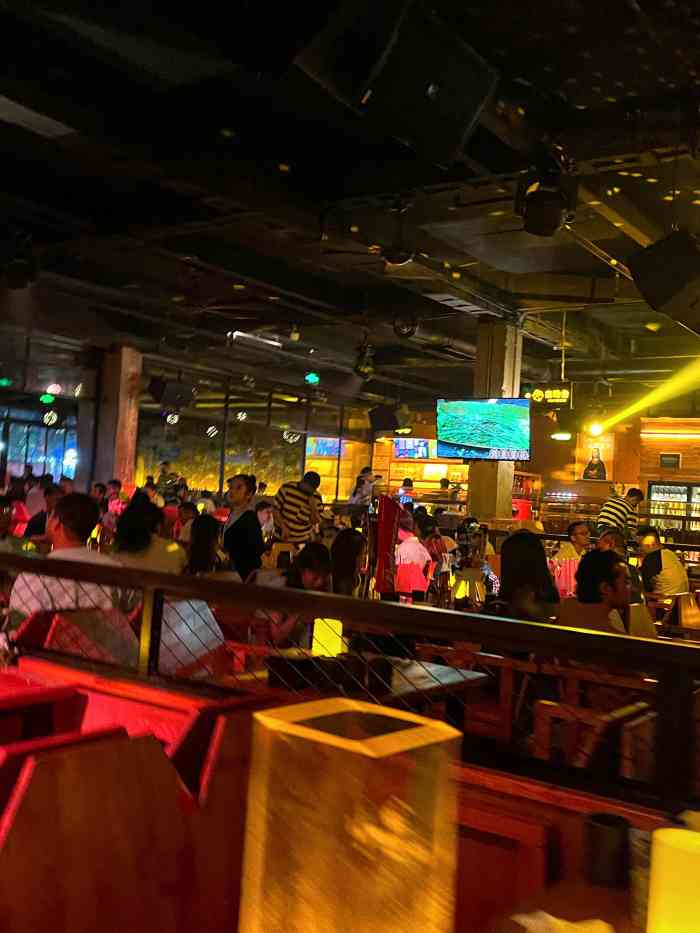 bb啤酒超市(蓝天路店)-"bb是我近来周末聚会首选78 注册会员享.