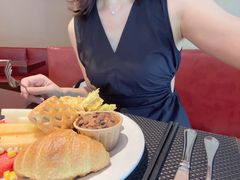 -天伦松鹤大饭店·欣妮咖啡