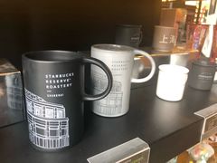 -星巴克臻选(上海长风大悦城店)