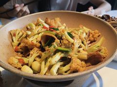 -八府香鸭·啫啫煲(华山路店)