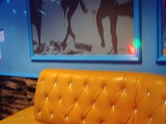 -唛哆哆KTV(姜山万达店)