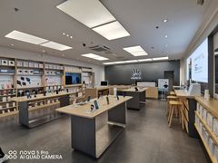 -华为授权体验店(上坤上街购物中心)