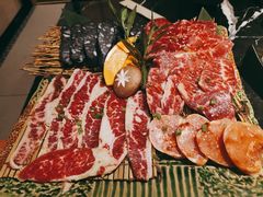 -山川小町·极番烧肉(新地假日广场店)