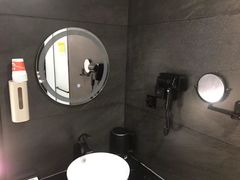 -稳电竞酒店(桥北泰冯路地铁站店)