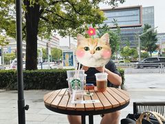 -星巴克臻选(上海虹桥新天地三店)