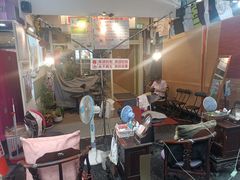-纪老师挽脸美容养生中心