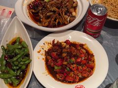 -肥肥虾庄·金牌油焖大虾(杨园滨江时代walk店)