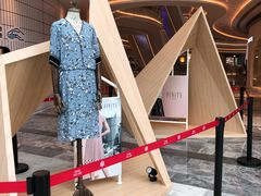 -银泰百货(厦门国贸中心店)