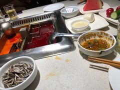 -海底捞火锅鲜切牛肉主题店(长寿路店)