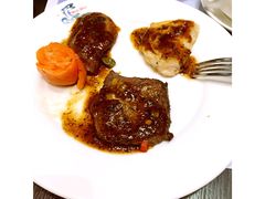 -小天鹅戴斯酒店鲸鲨百汇创作料理