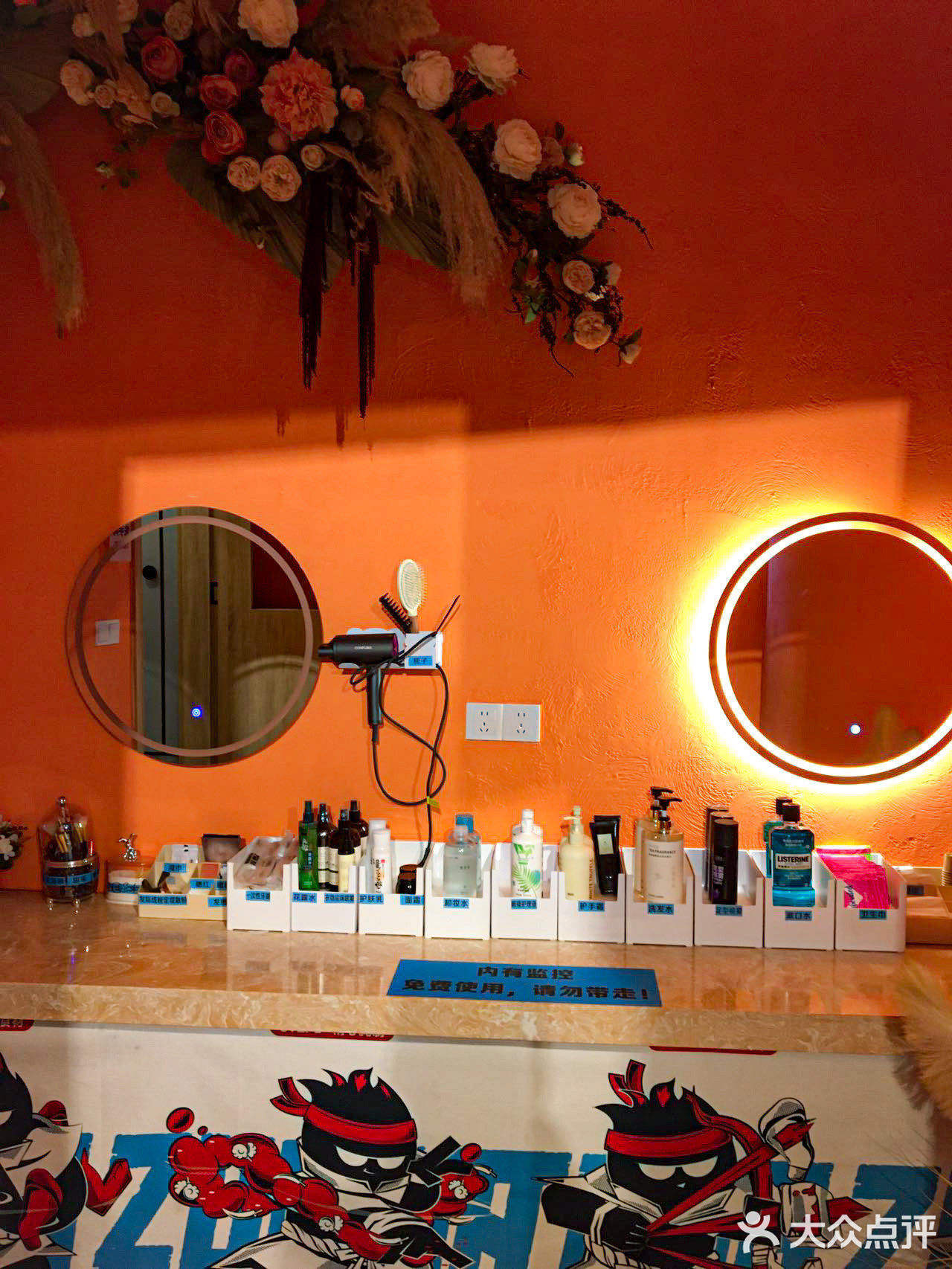 来十八梯一定要吃啊，天台音乐烤肉香迷糊了！